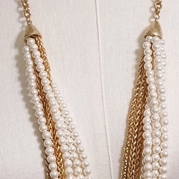 NWT Chico's PIA Multi-Strand Faux Pearl & Gold Chain Necklace - Picture 2 of 6